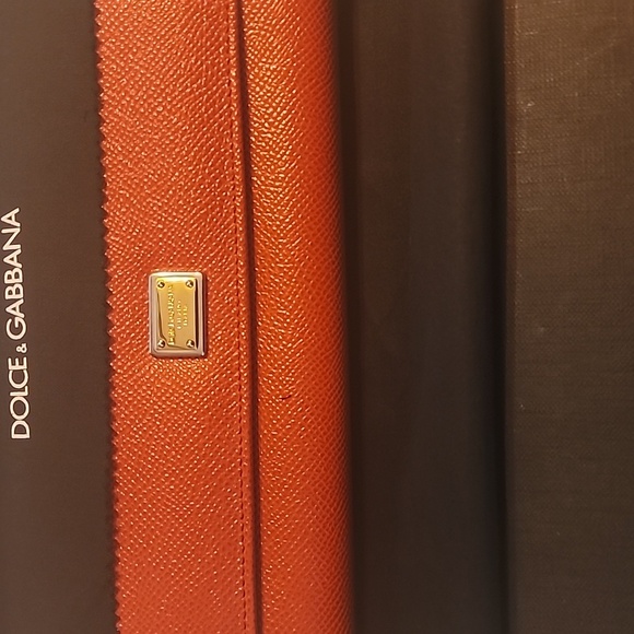 Dolce & Gabbana Continental Wallet in Dauphine Leather - Picture 6 of 7